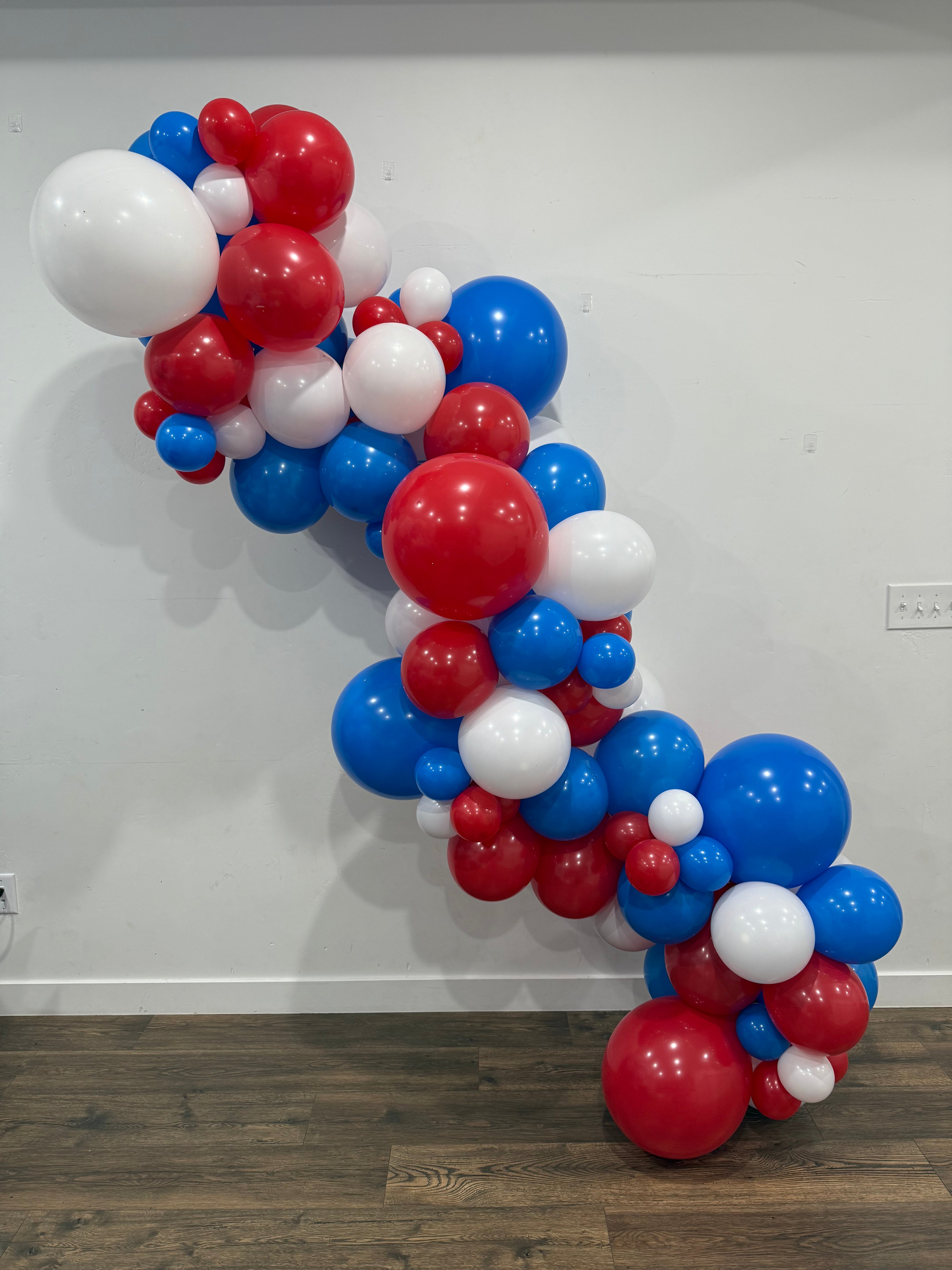 Grab-n-Go 8 ft bOp Balloon Garland
