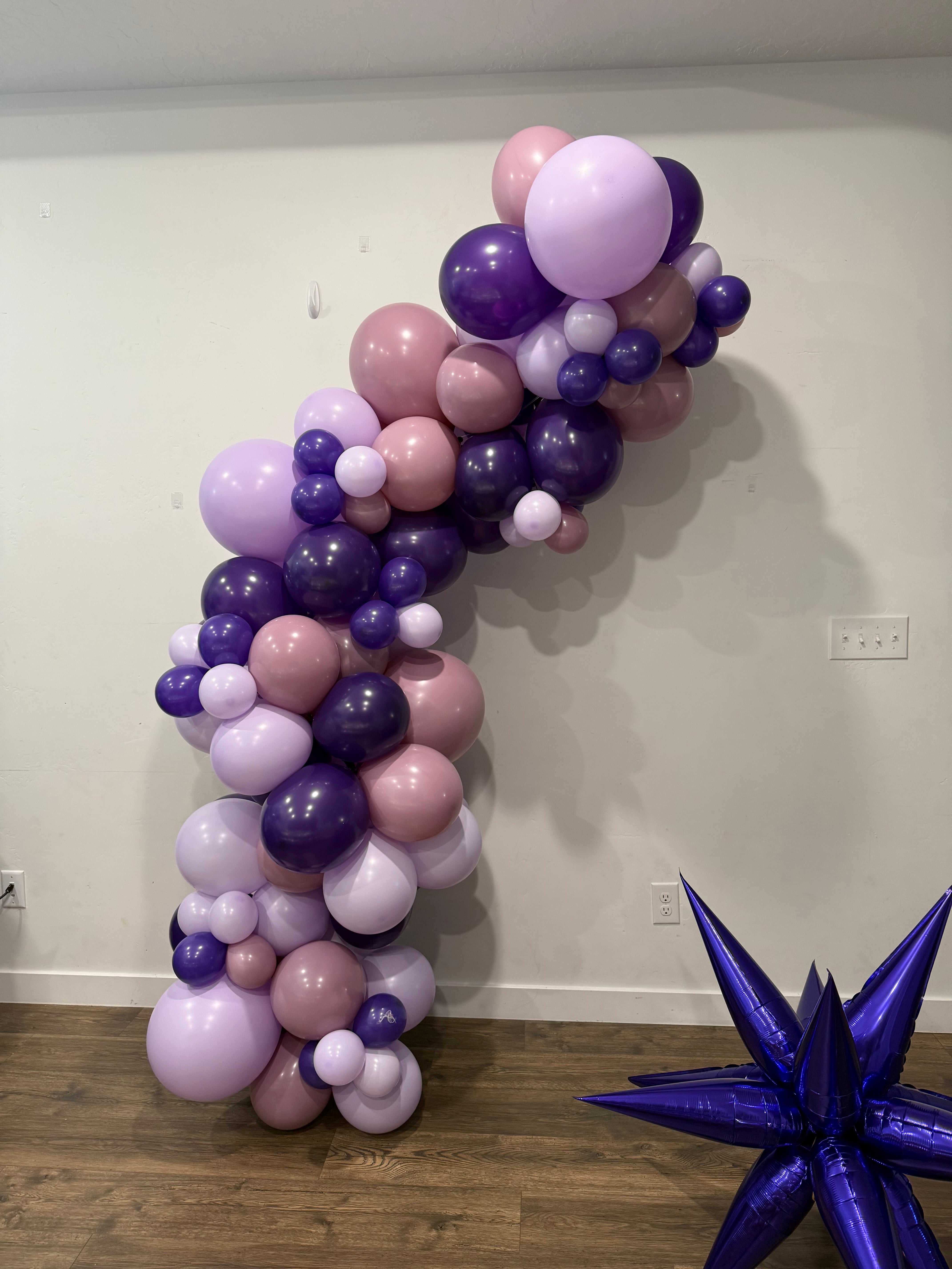 Grab-n-Go 8 ft bOp Balloon Garland