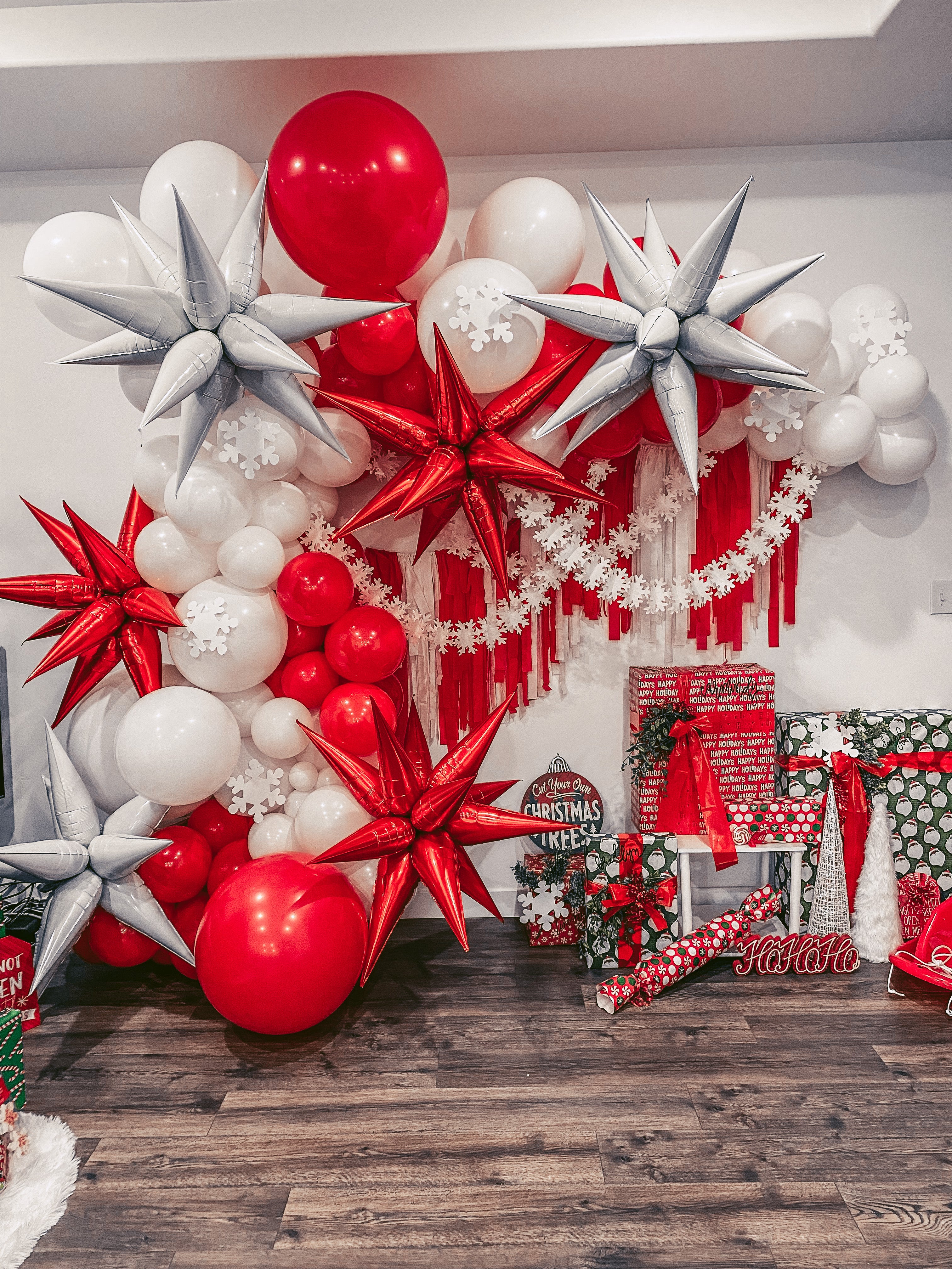 PACKAGE PRICING 10’ Standard bOp Balloon Garland